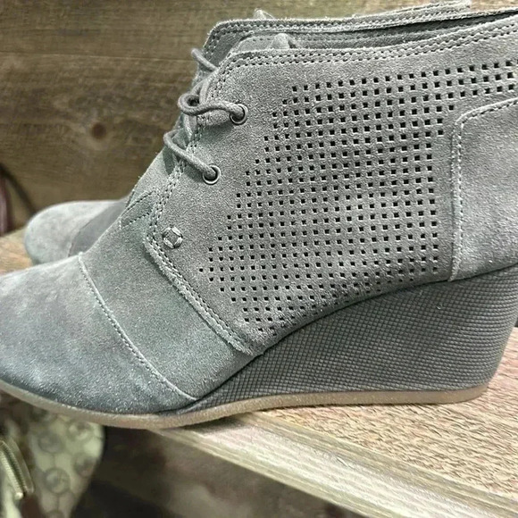 TOMS Women’s wedge ankle bootie size 8.5 - Picture 5 of 10